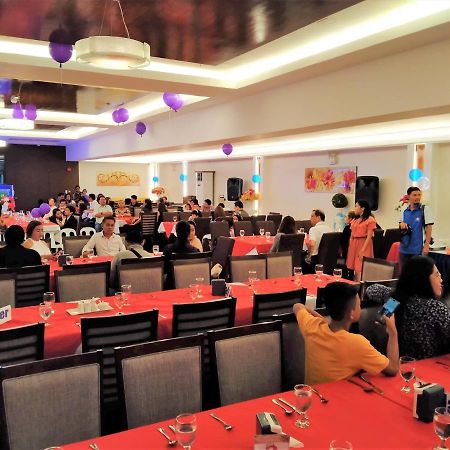 Treasure Island Hotel With Mini Water Adventure Masbate City Экстерьер фото