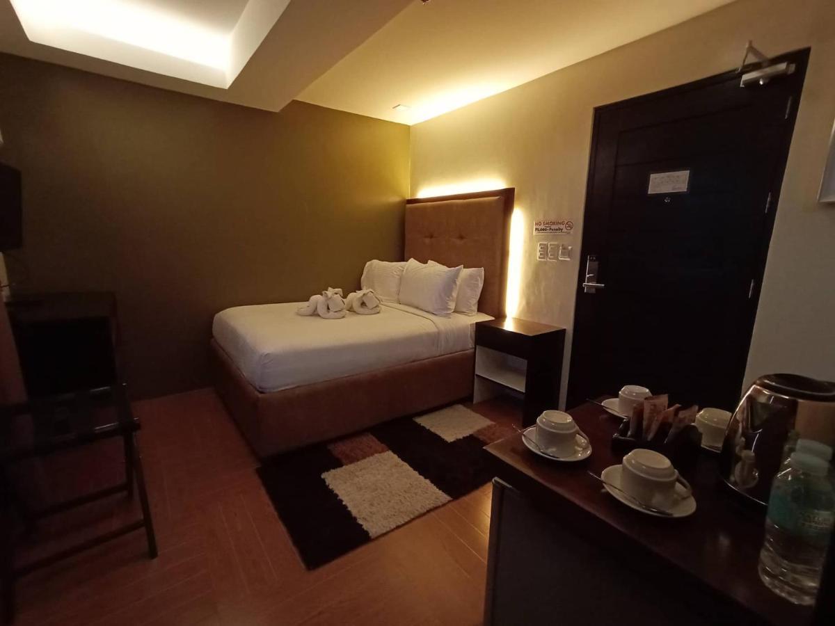 Treasure Island Hotel With Mini Water Adventure Masbate City Экстерьер фото