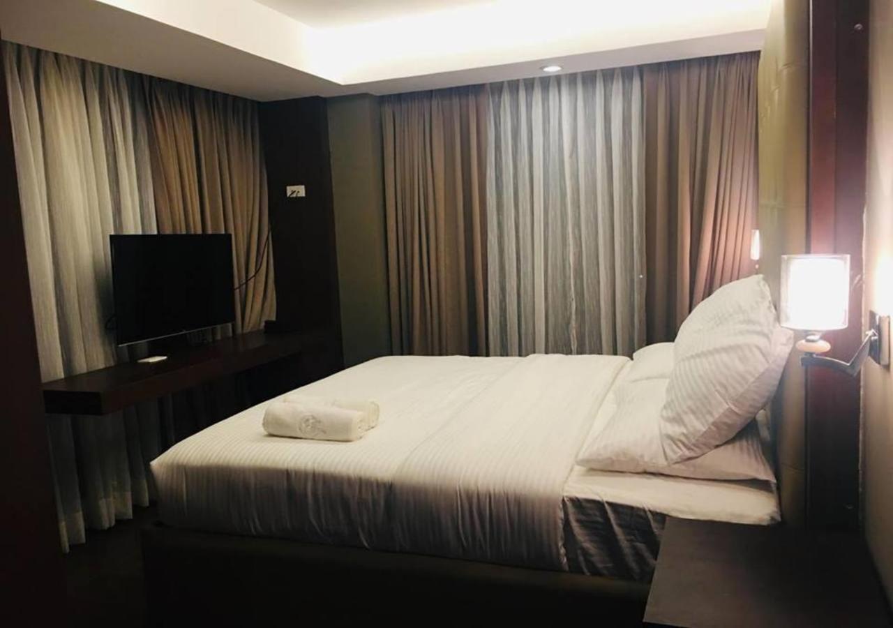 Treasure Island Hotel With Mini Water Adventure Masbate City Экстерьер фото