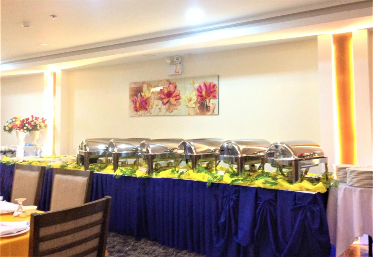 Treasure Island Hotel With Mini Water Adventure Masbate City Экстерьер фото