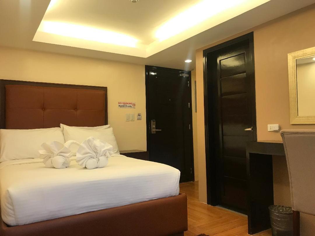 Treasure Island Hotel With Mini Water Adventure Masbate City Экстерьер фото